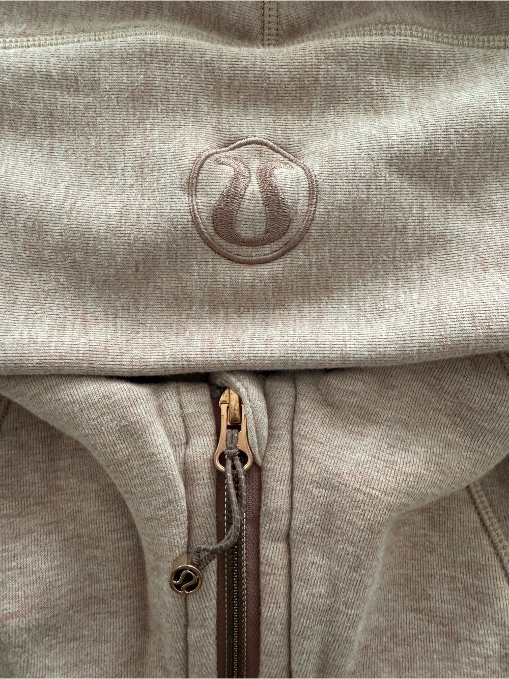 Lululemon Scuba Full-Zip Hoodie - Picture 5 of 6